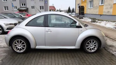 VOLKSWAGEN New Beetle