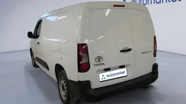 TOYOTA Proace City