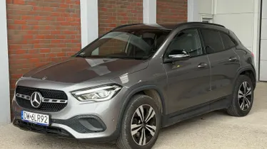 MERCEDES-BENZ GLA
