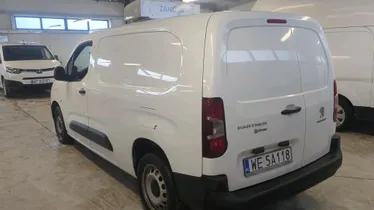 PEUGEOT Partner Van