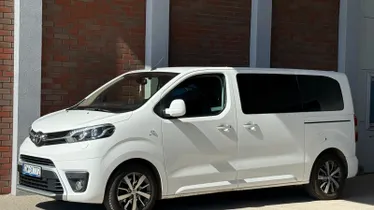TOYOTA Proace Verso