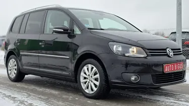 VOLKSWAGEN Touran