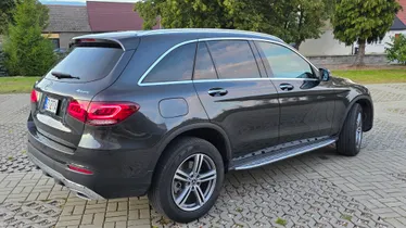 MERCEDES-BENZ GLC
