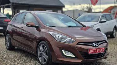 HYUNDAI i30