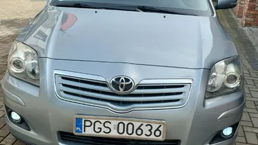 TOYOTA Avensis