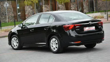 TOYOTA Avensis
