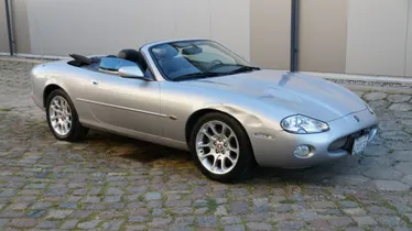 JAGUAR XK8