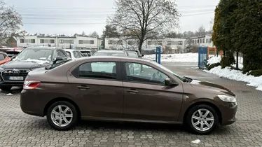 PEUGEOT 301