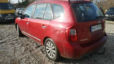KIA Carens