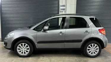 SUZUKI SX4