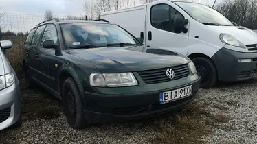VOLKSWAGEN Passat