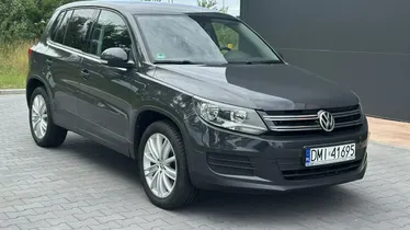 VOLKSWAGEN Tiguan