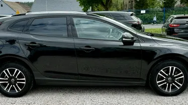 VOLVO V40 Cross Country