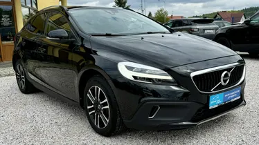 VOLVO V40 Cross Country