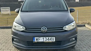 VOLKSWAGEN Touran