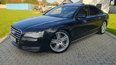 AUDI A8