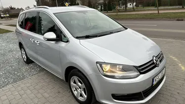 VOLKSWAGEN Sharan