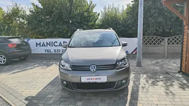 VOLKSWAGEN Touran