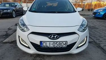 HYUNDAI i30