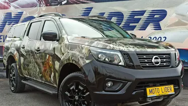 NISSAN Navara