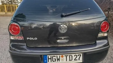 VOLKSWAGEN Polo