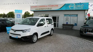 TOYOTA Proace City