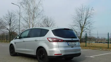 FORD S-MAX