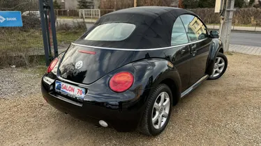 VOLKSWAGEN New Beetle