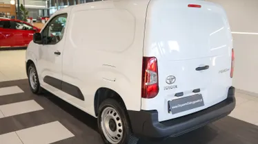 TOYOTA Proace City