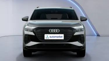 AUDI Q4