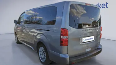 PEUGEOT Traveller