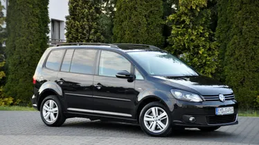 VOLKSWAGEN Touran