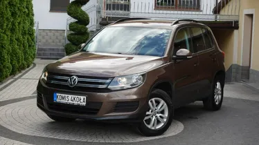 VOLKSWAGEN Tiguan