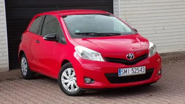 TOYOTA Yaris