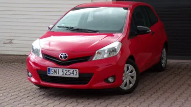 TOYOTA Yaris