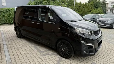 PEUGEOT Traveller