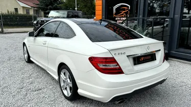MERCEDES-BENZ C Klasa