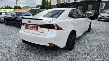 LEXUS IS