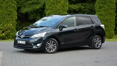 TOYOTA Verso