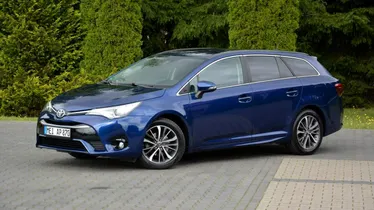 TOYOTA Avensis