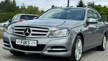 MERCEDES-BENZ C Klasa