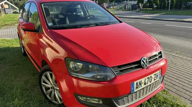 VOLKSWAGEN Polo