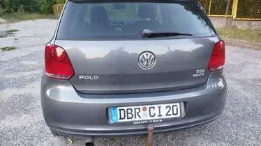 VOLKSWAGEN Polo