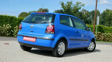 VOLKSWAGEN Polo