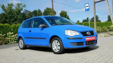 VOLKSWAGEN Polo