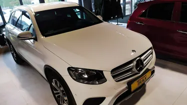 MERCEDES-BENZ GLC