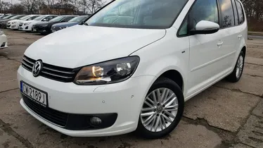VOLKSWAGEN Touran