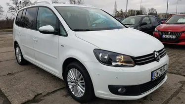 VOLKSWAGEN Touran
