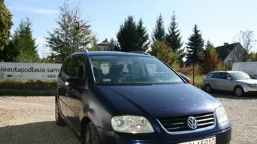 VOLKSWAGEN Touran