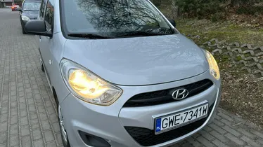 HYUNDAI i10